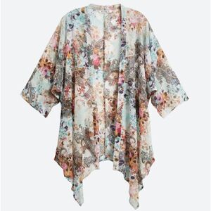 Paradigma Gwenifer Floral Kimono!